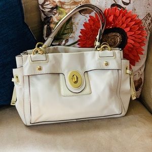 Coach Peyton Carryall Turnkey signature bag